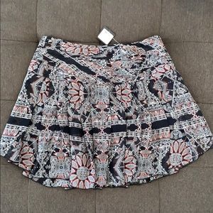 NWT Club Monaco “Brigid” navy patterned silk skirt